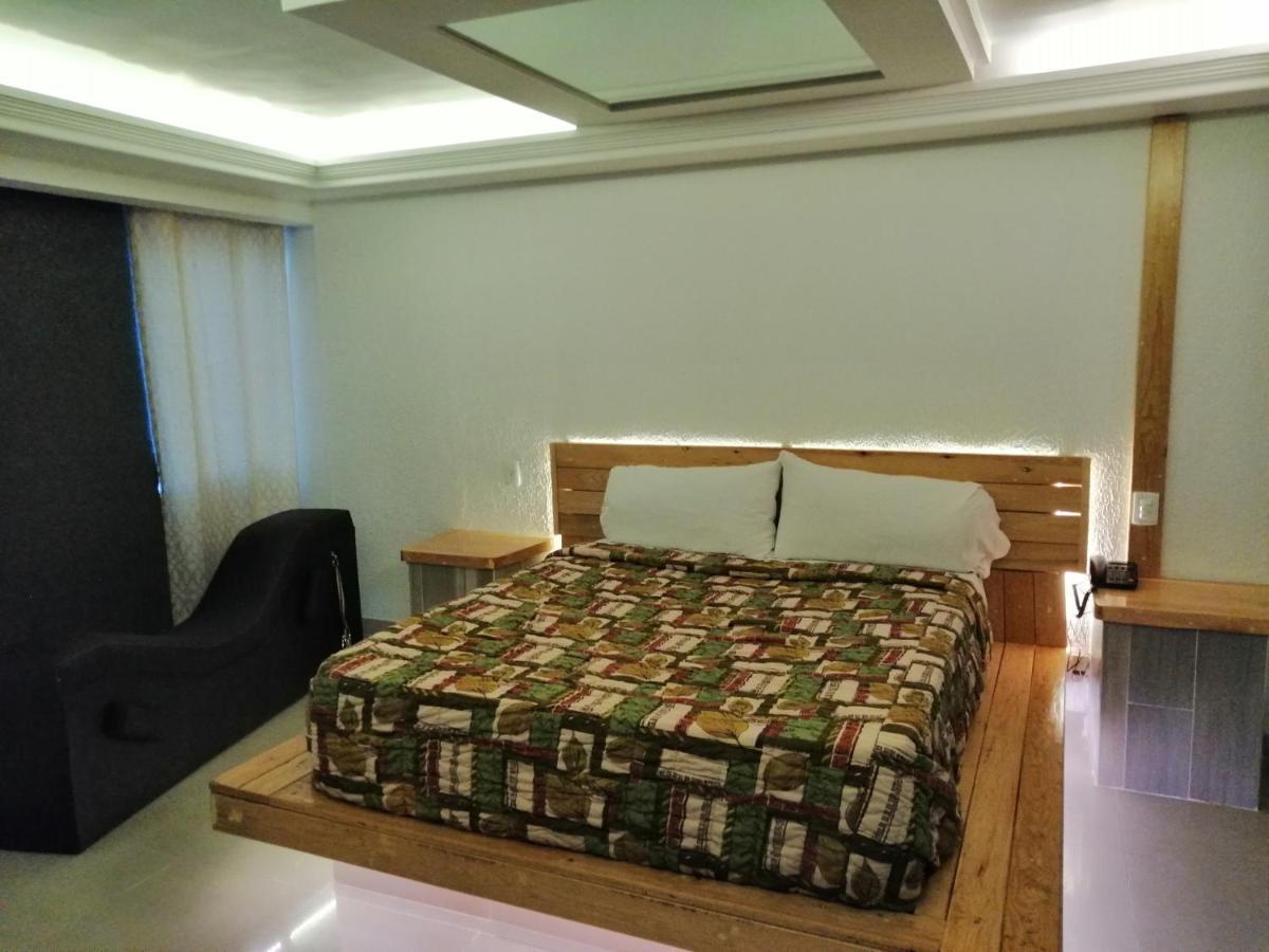 Motel Oasis Mexico Tlalnepantla  Экстерьер фото