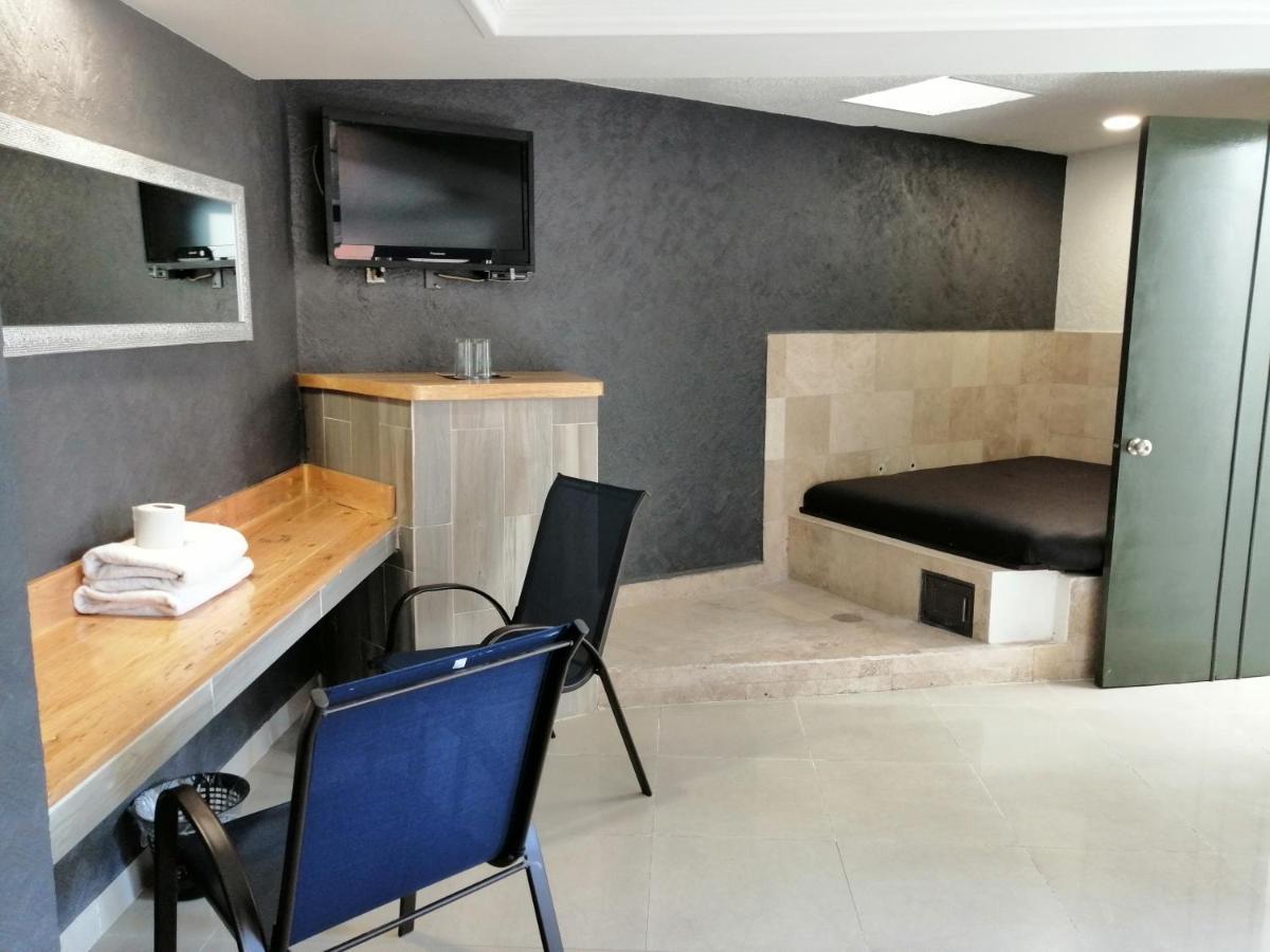 Motel Oasis Mexico Tlalnepantla  Экстерьер фото