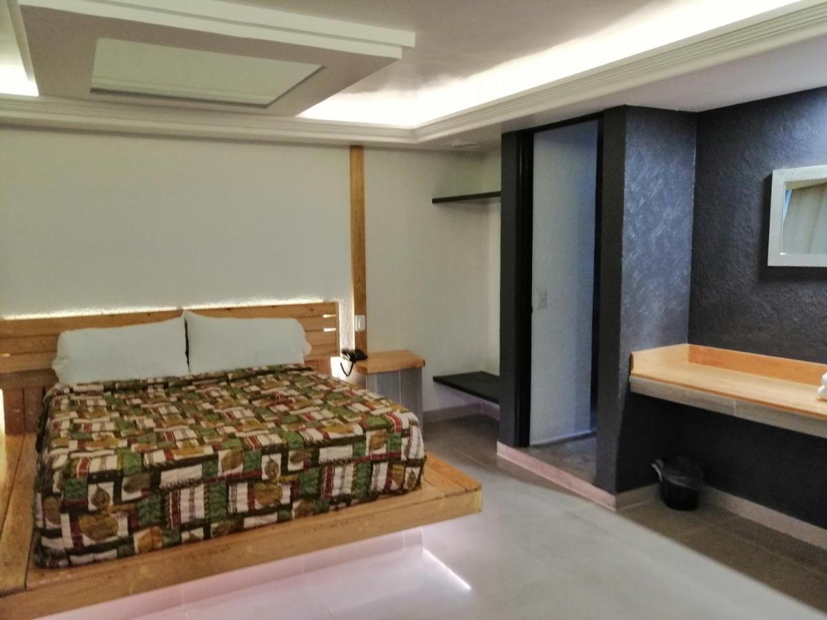 Motel Oasis Mexico Tlalnepantla  Экстерьер фото